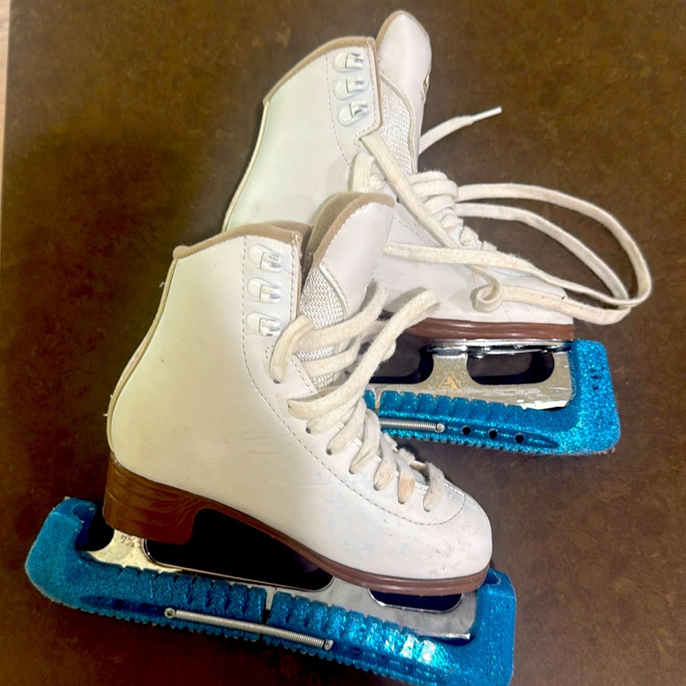 Jackson Mystique Girls Ice Skates
